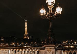 MIDNIGHT IN PARIS