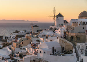 SUNSET IN OIA